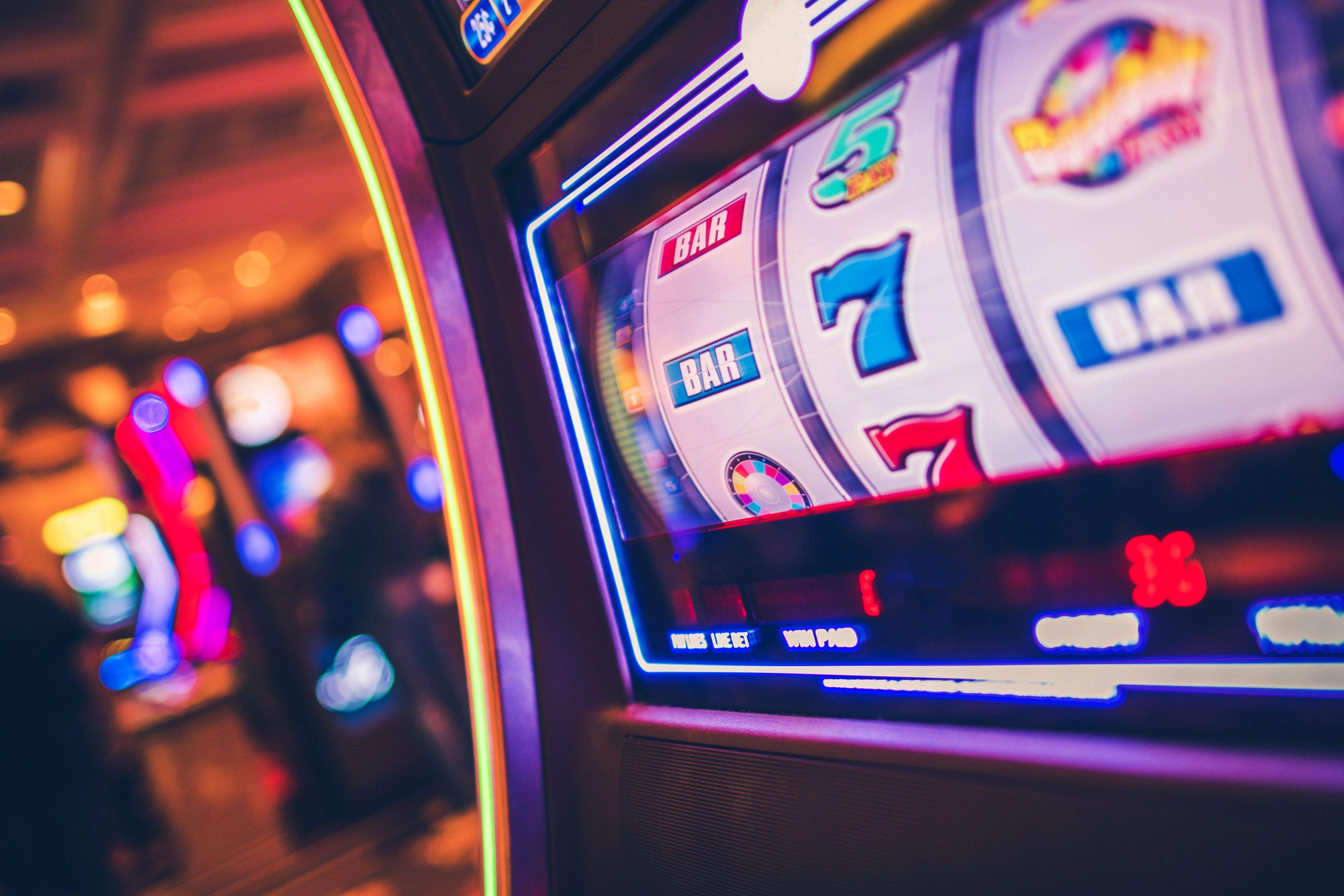 Jewels of Prosperity bonus round and free spins feature